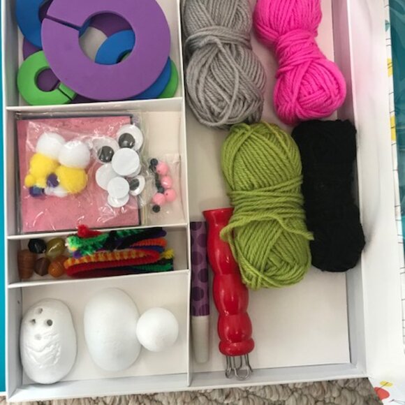 Yarn Animal Kit - Picture 2 of 3